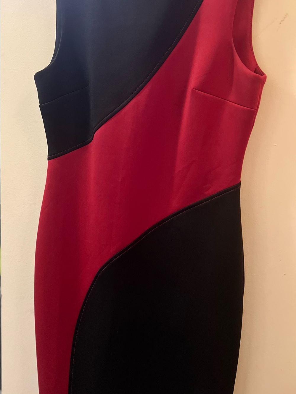 Calvin Klein Red and Black Colorblock Sheath Dress
